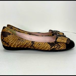Paul Mayer Attitudes Animal Print Flats Women ‘s Sz 7.5B. Slides. Slip ons